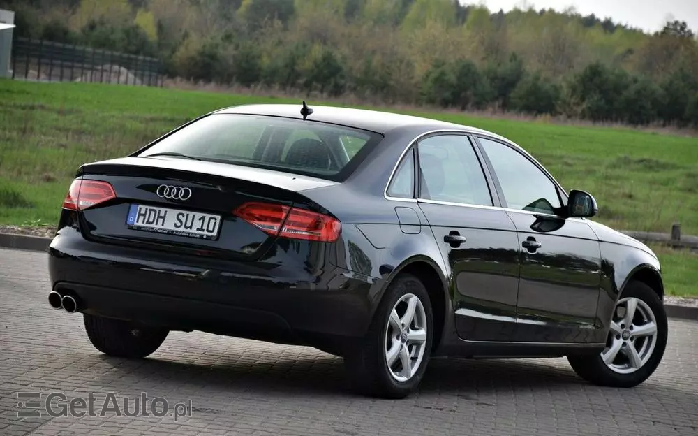 AUDI A4 