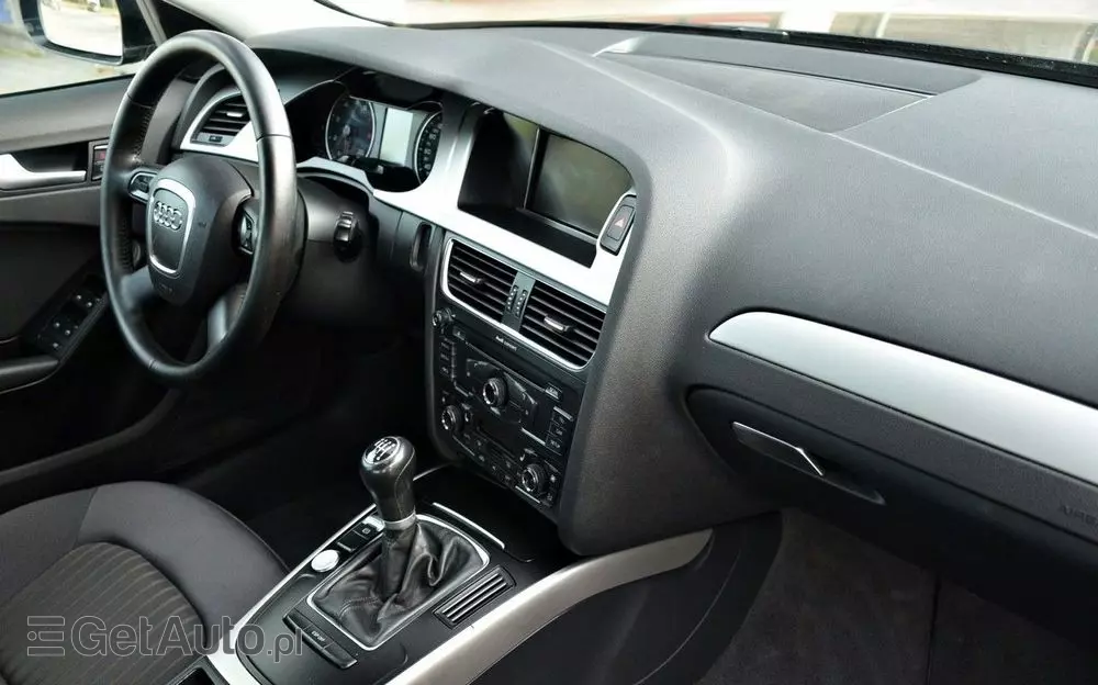 AUDI A4 
