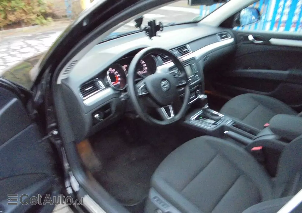 SKODA Superb 2.0 TDI Comfort DSG