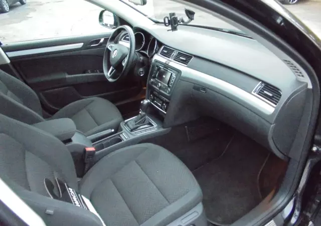 SKODA Superb 2.0 TDI Comfort DSG