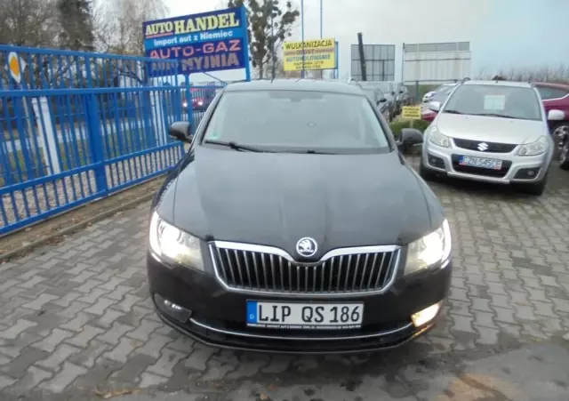 SKODA Superb 2.0 TDI Comfort DSG