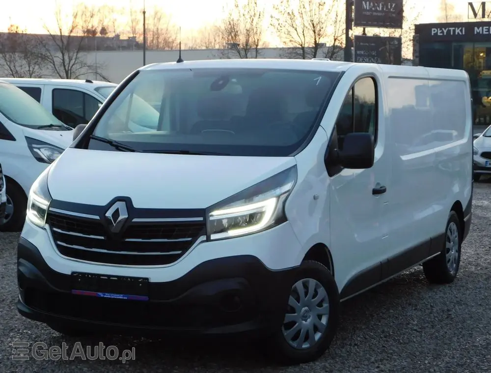 RENAULT Trafic 