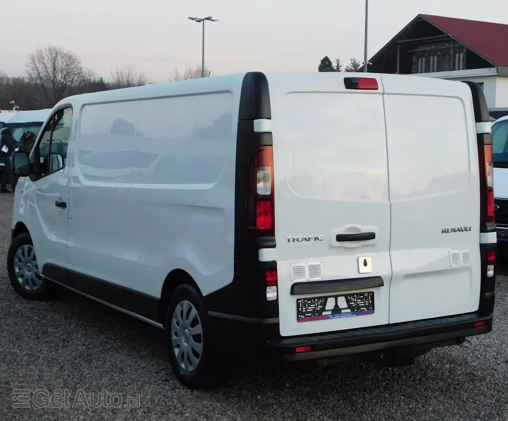 RENAULT Trafic 