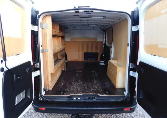 RENAULT Trafic 