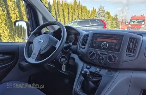 NISSAN NV200 