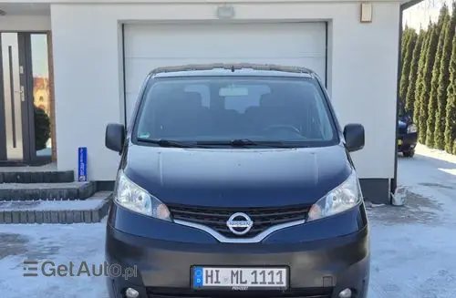 NISSAN NV200 