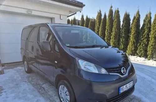 NISSAN NV200 
