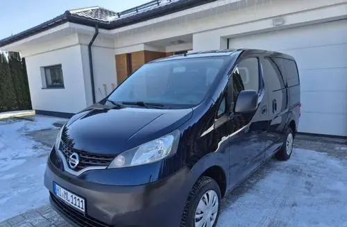 NISSAN NV200 