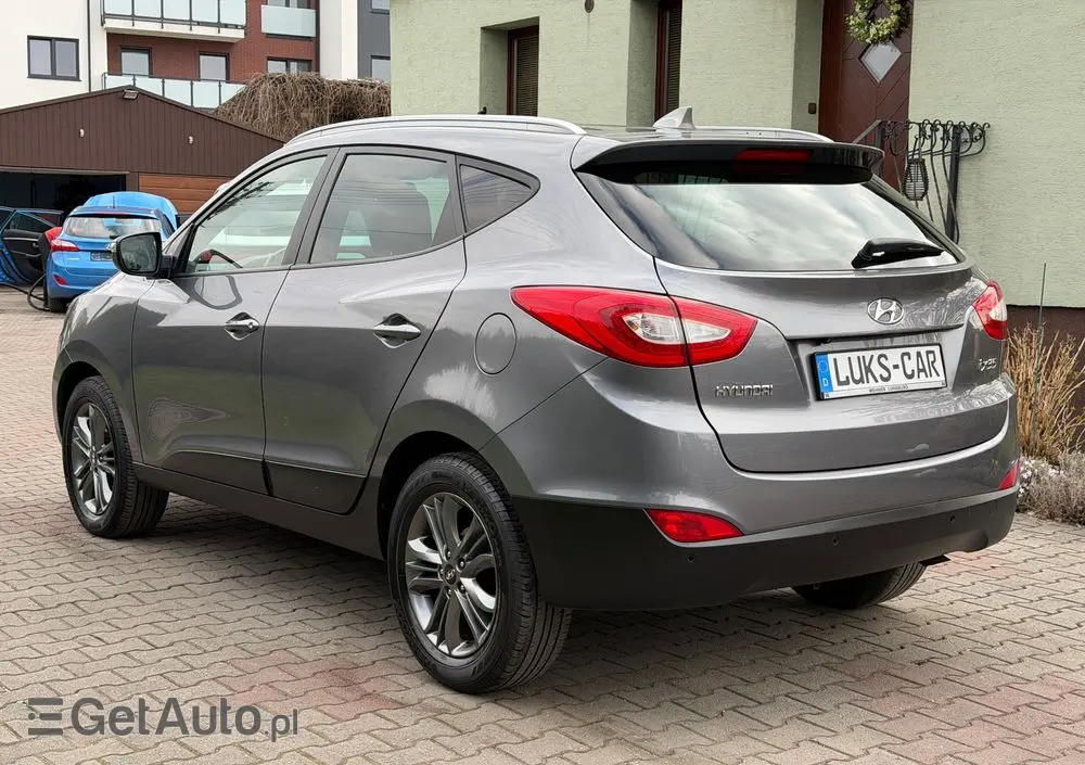 HYUNDAI Ix35 Blue 1.6 2WD Finale Gold