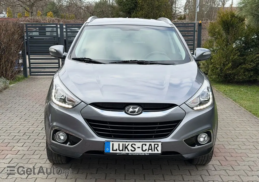 HYUNDAI Ix35 Blue 1.6 2WD Finale Gold