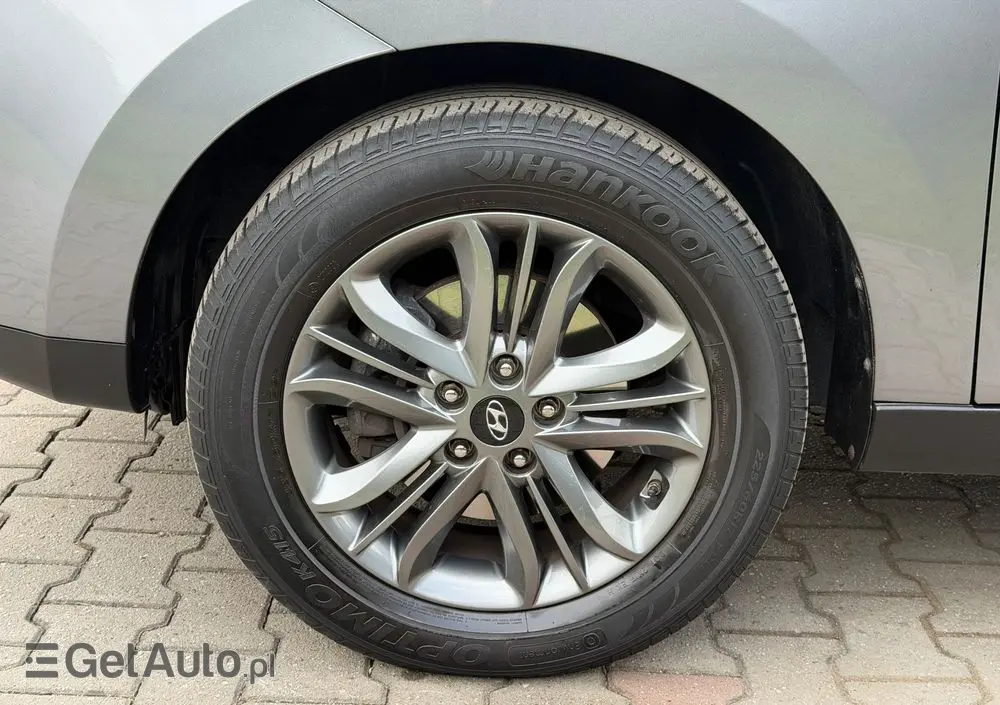 HYUNDAI Ix35 Blue 1.6 2WD Finale Gold