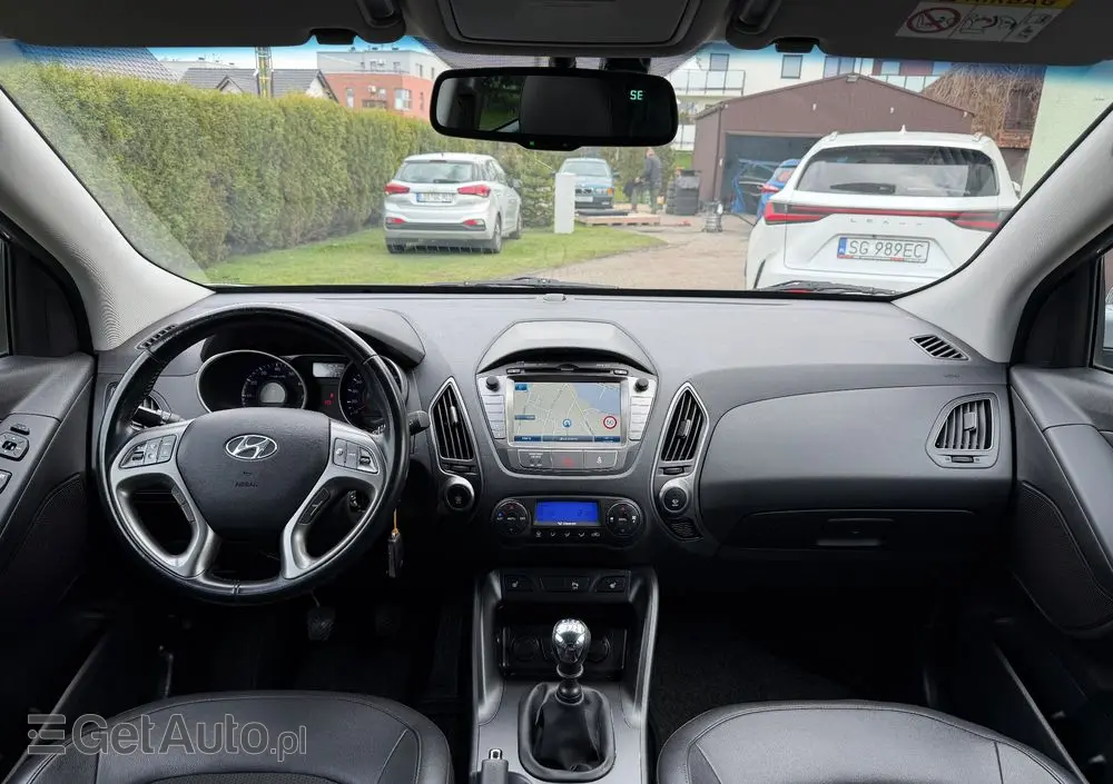 HYUNDAI Ix35 Blue 1.6 2WD Finale Gold