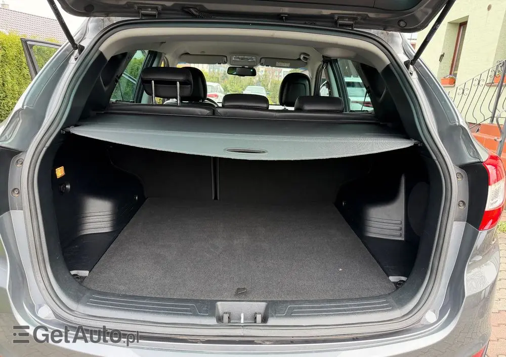 HYUNDAI Ix35 Blue 1.6 2WD Finale Gold