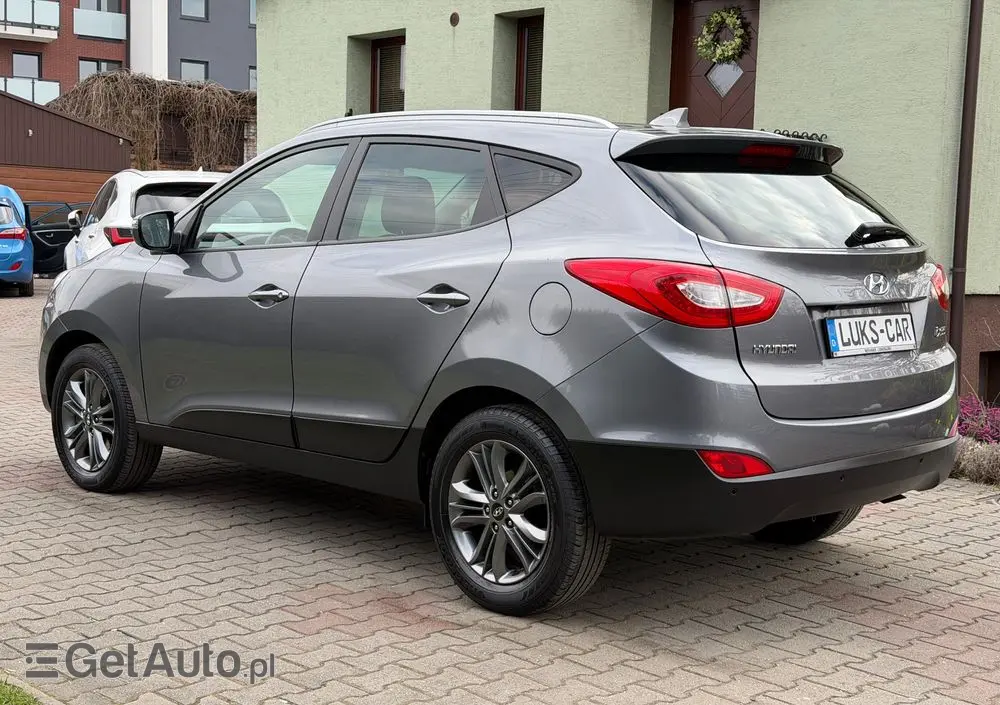 HYUNDAI Ix35 Blue 1.6 2WD Finale Gold