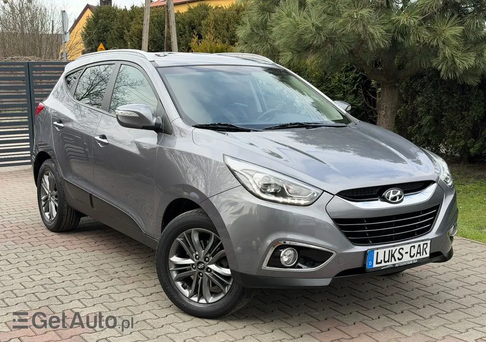 HYUNDAI Ix35 Blue 1.6 2WD Finale Gold
