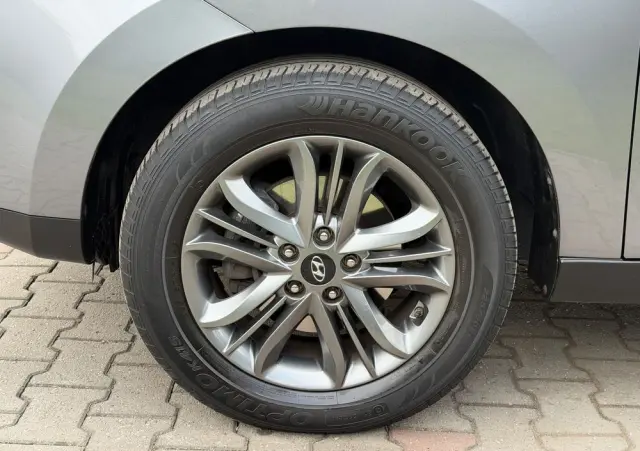 HYUNDAI Ix35 Blue 1.6 2WD Finale Gold