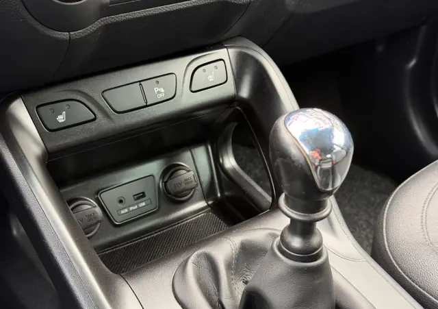 HYUNDAI Ix35 Blue 1.6 2WD Finale Gold