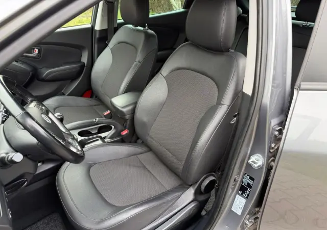 HYUNDAI Ix35 Blue 1.6 2WD Finale Gold