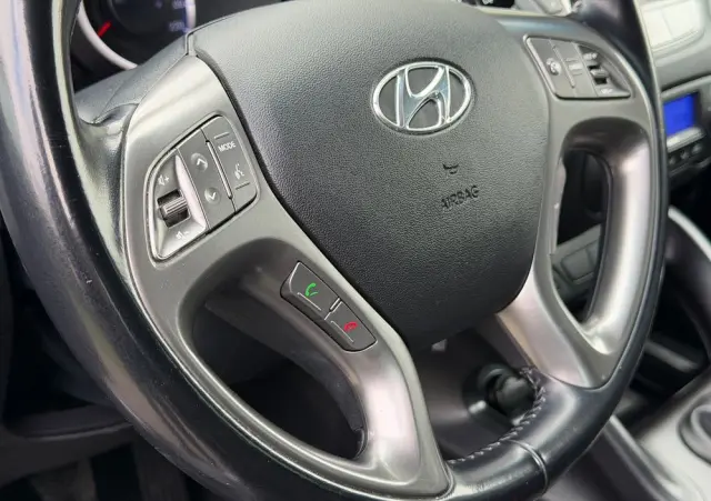 HYUNDAI Ix35 Blue 1.6 2WD Finale Gold