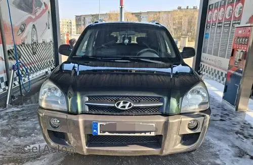 HYUNDAI Tucson 