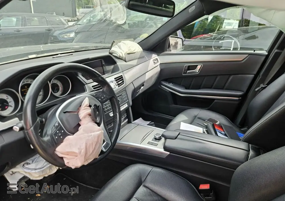 MERCEDES-BENZ Klasa E 220 BlueTEC 9G-TRONIC Avantgarde