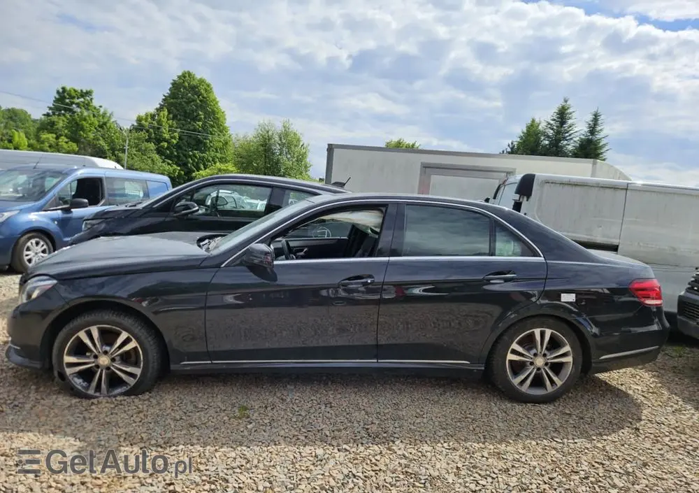 MERCEDES-BENZ Klasa E 220 BlueTEC 9G-TRONIC Avantgarde