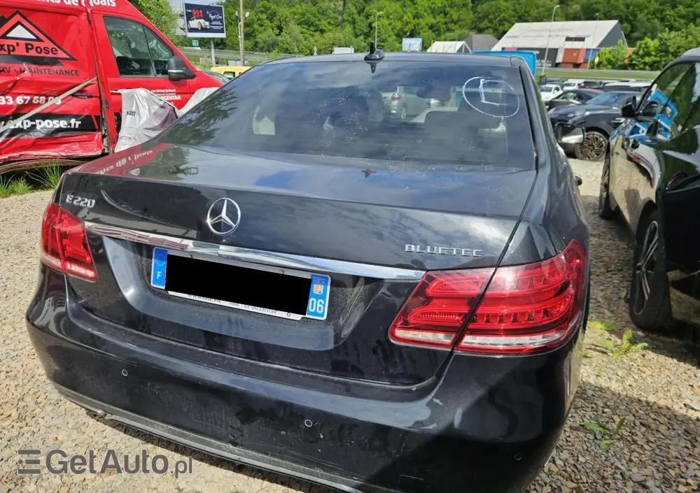 MERCEDES-BENZ Klasa E 220 BlueTEC 9G-TRONIC Avantgarde
