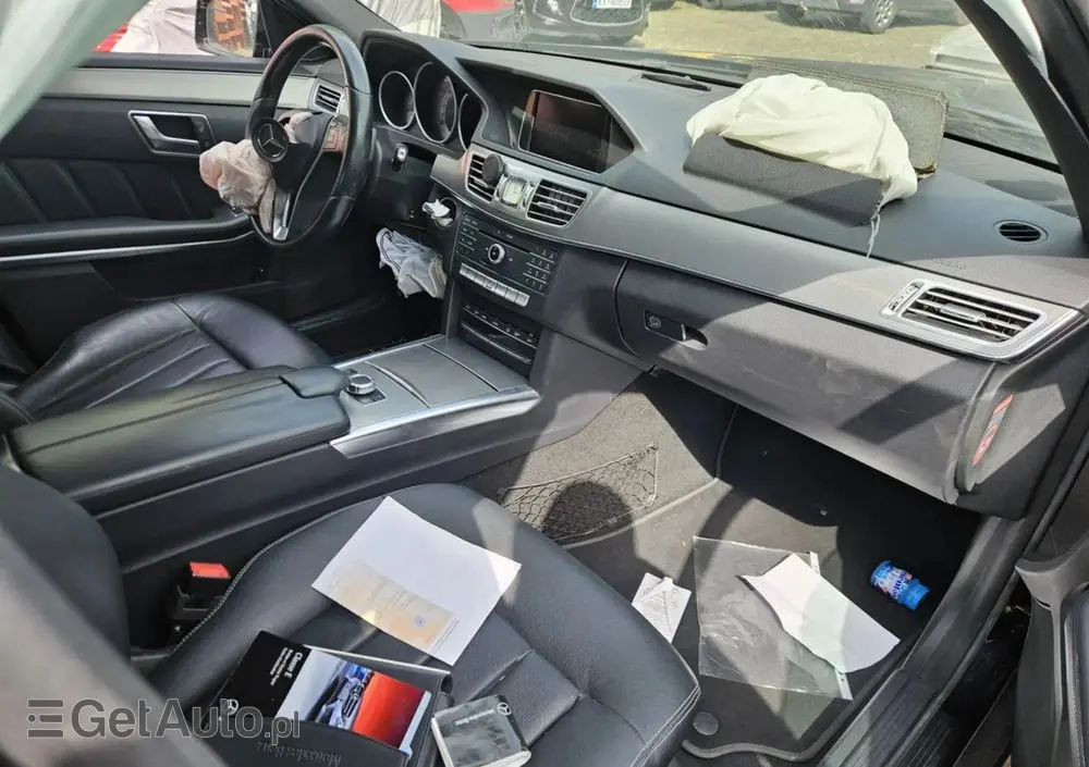 MERCEDES-BENZ Klasa E 220 BlueTEC 9G-TRONIC Avantgarde