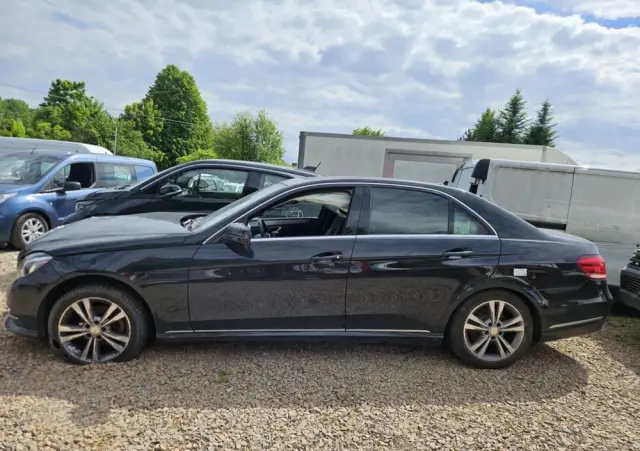 MERCEDES-BENZ Klasa E 220 BlueTEC 9G-TRONIC Avantgarde