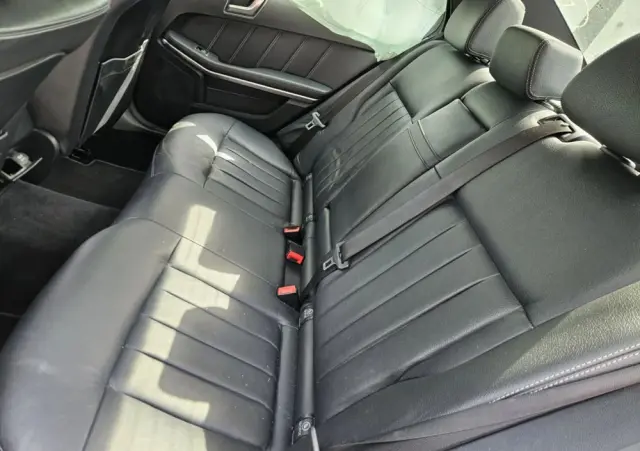 MERCEDES-BENZ Klasa E 220 BlueTEC 9G-TRONIC Avantgarde