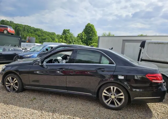 MERCEDES-BENZ Klasa E 220 BlueTEC 9G-TRONIC Avantgarde