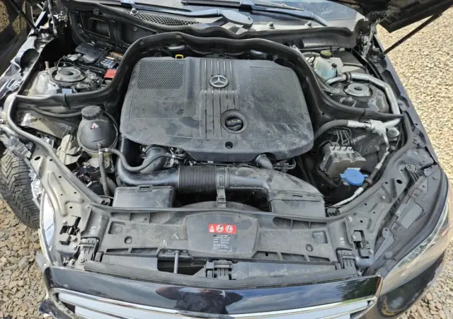 MERCEDES-BENZ Klasa E 220 BlueTEC 9G-TRONIC Avantgarde