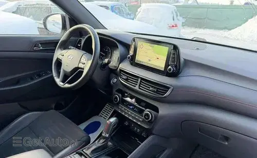 HYUNDAI Tucson 