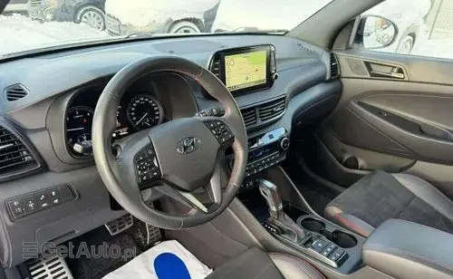 HYUNDAI Tucson 