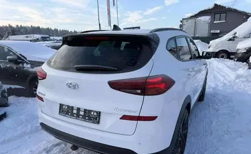 HYUNDAI Tucson 
