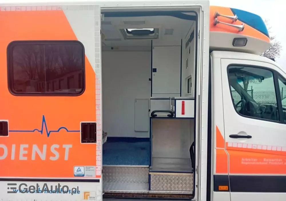 MERCEDES-BENZ Sprinter karetka 