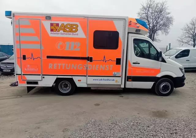 MERCEDES-BENZ Sprinter karetka 