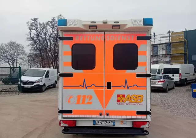 MERCEDES-BENZ Sprinter karetka 