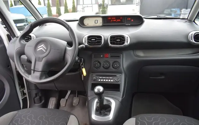 CITROËN C3 Picasso 1.4i Selection