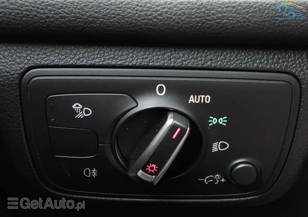 AUDI A6 Avant 2.0 TDI Ultra DPF S tronic