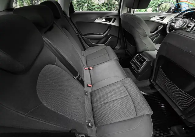 AUDI A6 Avant 2.0 TDI Ultra DPF S tronic