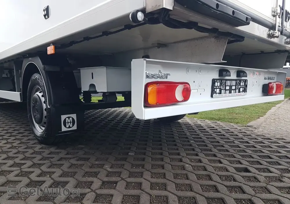 RENAULT MASTER 8EP CHŁODNIA 4,21x2,11x2,00 IZOTERMA AGREGAT CARRIER XARIOS 350 ZASILANIE Z SILNIKA + ELEKTRYCZNE STACJONARNE KLIMA 