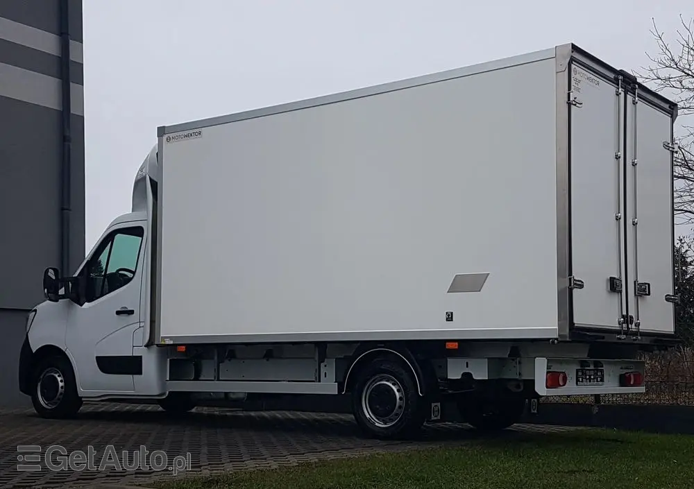 RENAULT MASTER 8EP CHŁODNIA 4,21x2,11x2,00 IZOTERMA AGREGAT CARRIER XARIOS 350 ZASILANIE Z SILNIKA + ELEKTRYCZNE STACJONARNE KLIMA 
