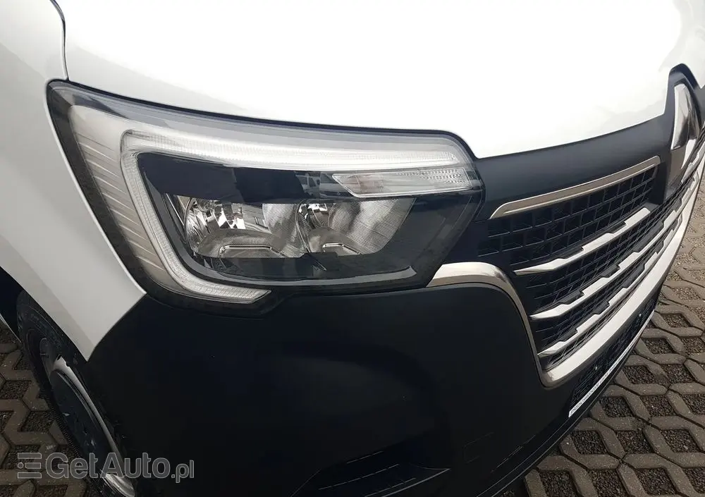 RENAULT MASTER 8EP CHŁODNIA 4,21x2,11x2,00 IZOTERMA AGREGAT CARRIER XARIOS 350 ZASILANIE Z SILNIKA + ELEKTRYCZNE STACJONARNE KLIMA 