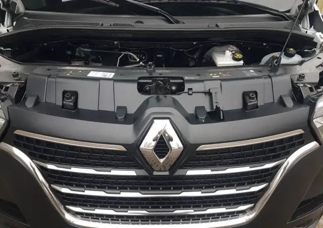 RENAULT MASTER 8EP CHŁODNIA 4,21x2,11x2,00 IZOTERMA AGREGAT CARRIER XARIOS 350 ZASILANIE Z SILNIKA + ELEKTRYCZNE STACJONARNE KLIMA 