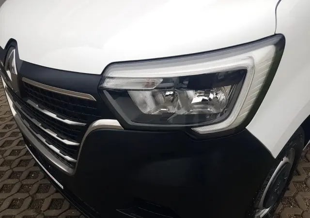 RENAULT MASTER 8EP CHŁODNIA 4,21x2,11x2,00 IZOTERMA AGREGAT CARRIER XARIOS 350 ZASILANIE Z SILNIKA + ELEKTRYCZNE STACJONARNE KLIMA 