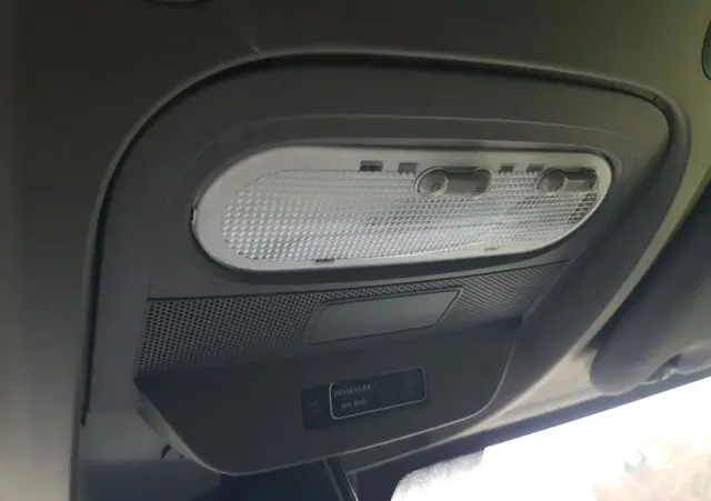 RENAULT MASTER 8EP CHŁODNIA 4,21x2,11x2,00 IZOTERMA AGREGAT CARRIER XARIOS 350 ZASILANIE Z SILNIKA + ELEKTRYCZNE STACJONARNE KLIMA 