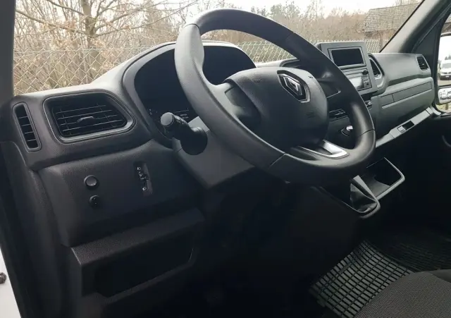 RENAULT MASTER 8EP CHŁODNIA 4,21x2,11x2,00 IZOTERMA AGREGAT CARRIER XARIOS 350 ZASILANIE Z SILNIKA + ELEKTRYCZNE STACJONARNE KLIMA 