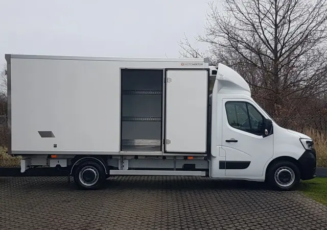 RENAULT MASTER 8EP CHŁODNIA 4,21x2,11x2,00 IZOTERMA AGREGAT CARRIER XARIOS 350 ZASILANIE Z SILNIKA + ELEKTRYCZNE STACJONARNE KLIMA 