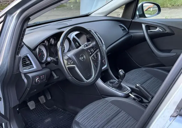 OPEL Astra 1.6 CDTI DPF ecoFLEX Start/Stop Exklusiv